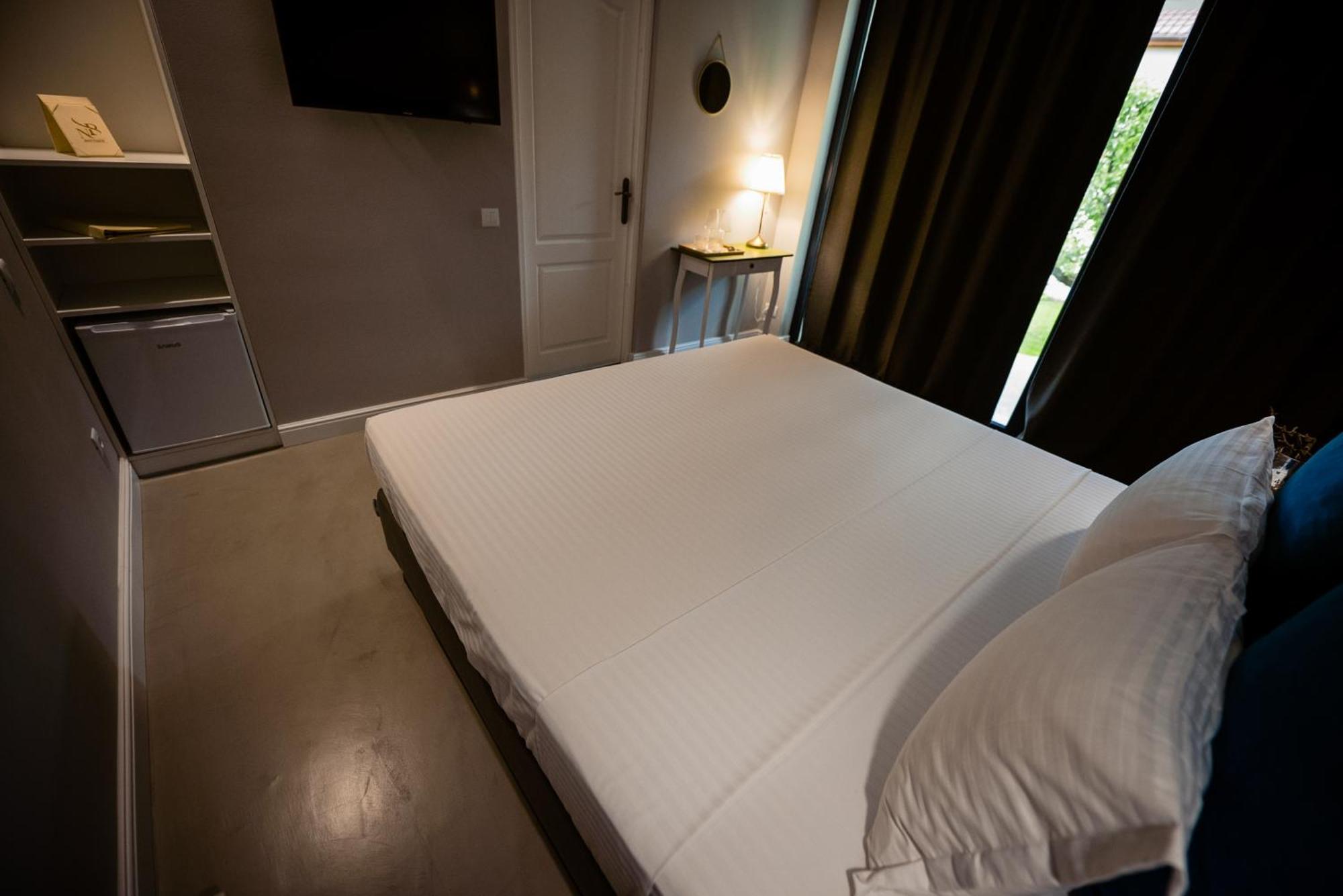 Nb Boutique Hotell Tuzla Eksteriør bilde